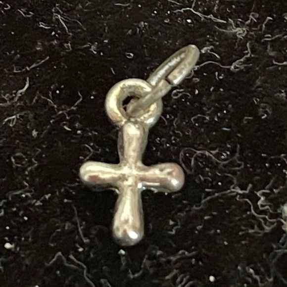 NOT FOR SALE Vintage 1960s sterling silver cross charm pendant with jump hoop #2 - Picture 5 of 8